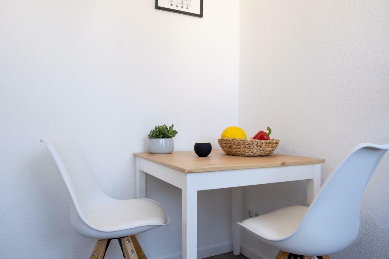 Helles Design-Appartement An Der Messe Есен Екстериор снимка